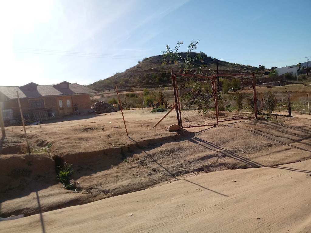 La Cabaña Del Adobe, Ruta Del Vino, Ensenada, B.C., Mexico. | 22766 Ensenada, B.C. Calle Mar Mediterráneo, Tierra Santa, 22753 B.C., Mexico | Phone: 646 183 9381