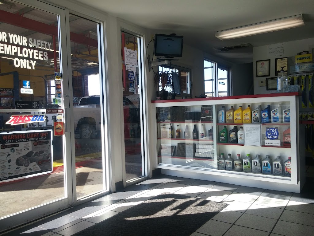 Kwik Kar @ Greenville | 6102 Wesley St, Greenville, TX 75402, USA | Phone: (430) 242-1160