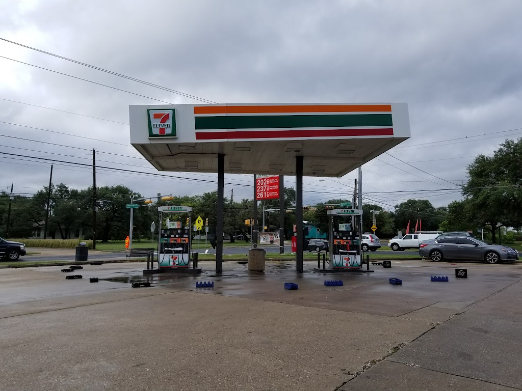 7-Eleven | 6306 Menchaca Rd, Austin, TX 78745, USA | Phone: (512) 443-7139