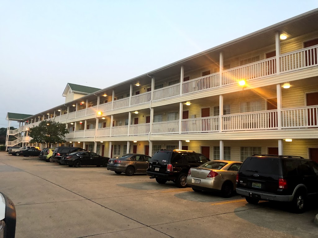 InTown Suites Extended Stay Select New Orleans LA - Harvey | 1101 Manhattan Blvd, Harvey, LA 70058, USA | Phone: (504) 365-9676