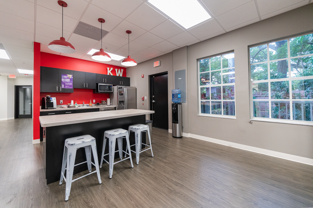 Keller Williams Classic Group | 3355 Clark Rd #103, Sarasota, FL 34231 | Phone: (941) 900-4151