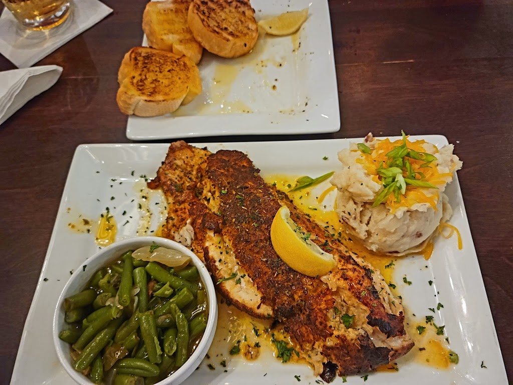 Dons Seafood - Covington | 126 Lake Dr, Covington, LA 70433, USA | Phone: (985) 327-7111