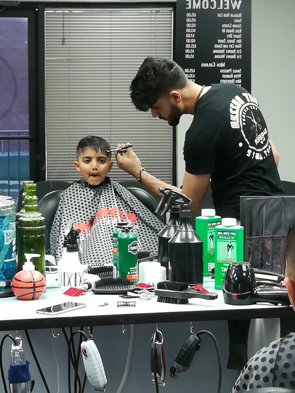 The Avenue Barber Shop | 283 Inman Ave, Colonia, NJ 07067, USA | Phone: (732) 827-5522