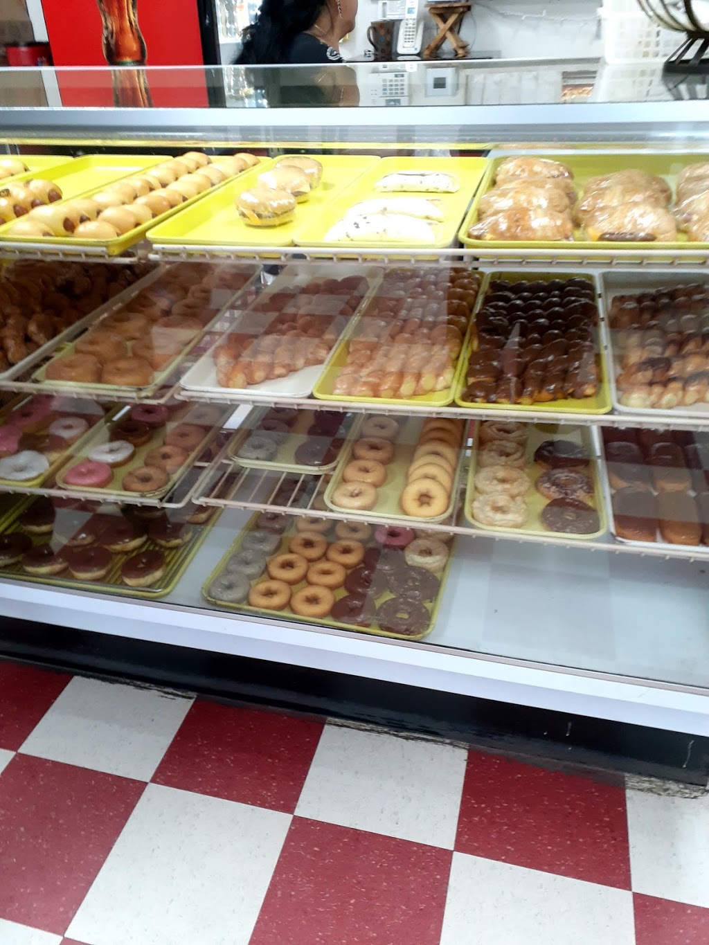 Donut Palace | 11401 Elam Rd # 121, Mesquite, TX 75180 | Phone: (972) 557-9482