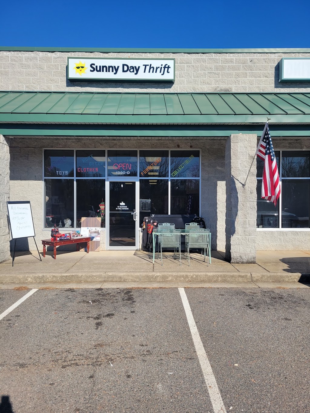 Sunny Day Thrift | 1390 Broad St Rd, Oilville, VA 23129, USA | Phone: (804) 708-2129