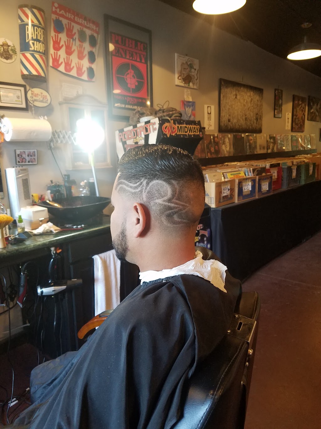 Snipz Barbershop | 8941 N 12th St Unit 2, Phoenix, AZ 85020, USA | Phone: (602) 882-6637