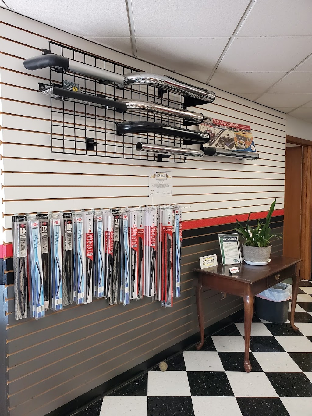 City Collision & Glass | 6501 E River Rd, Fridley, MN 55432 | Phone: (763) 571-1600