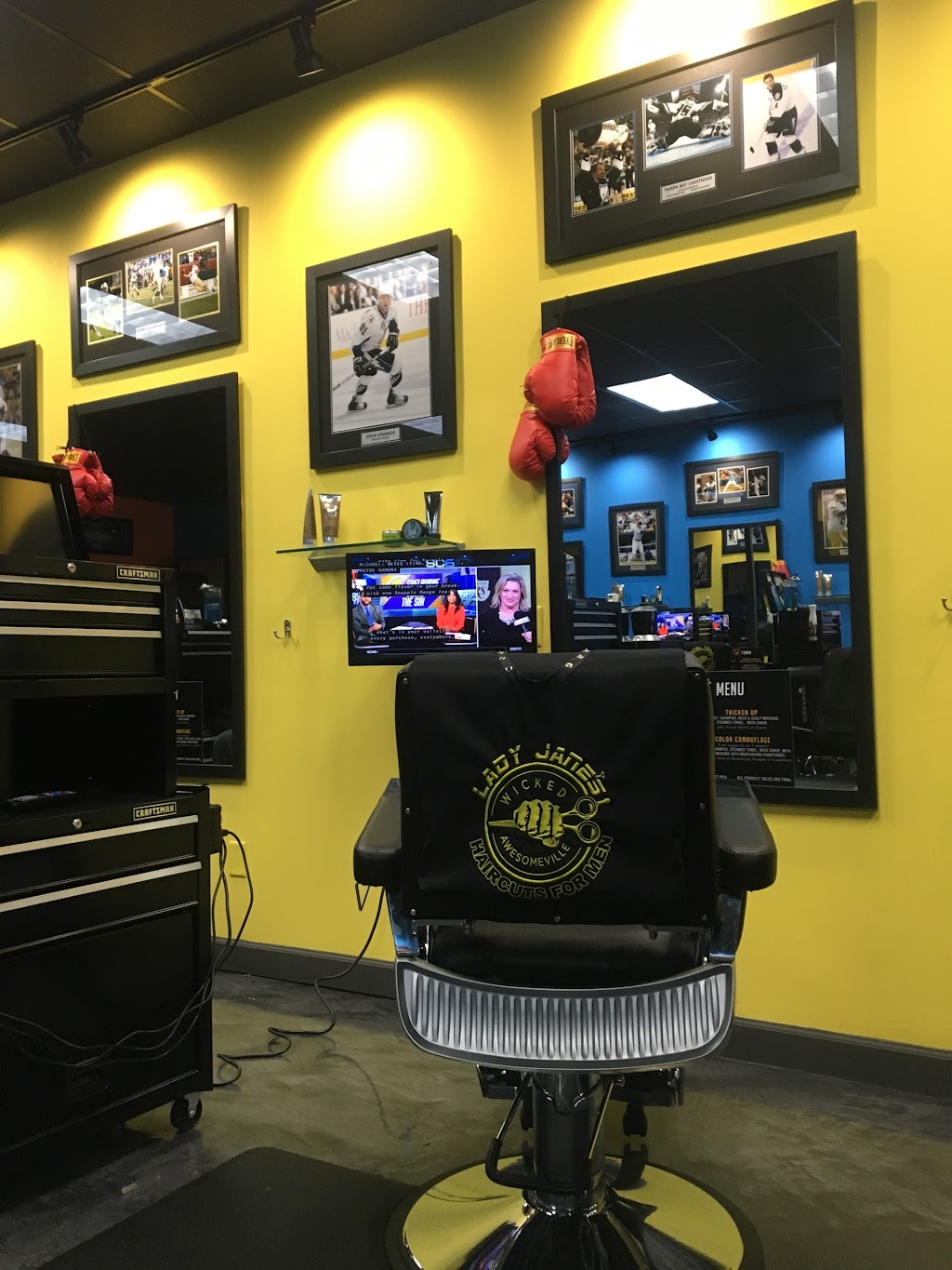 Lady Janes Haircuts for Men (University Blvd - Just East of Rouse Rd) | 11551 University Blvd, Orlando, FL 32817, USA | Phone: (407) 885-4041