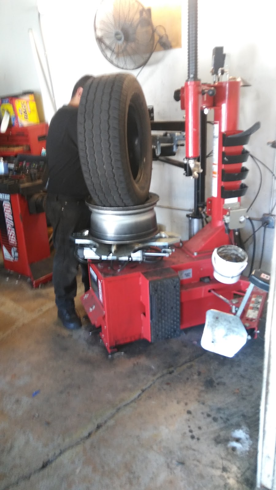 Solution Tire | 10714 Wiles Rd, Coral Springs, FL 33076, USA | Phone: (954) 757-6733