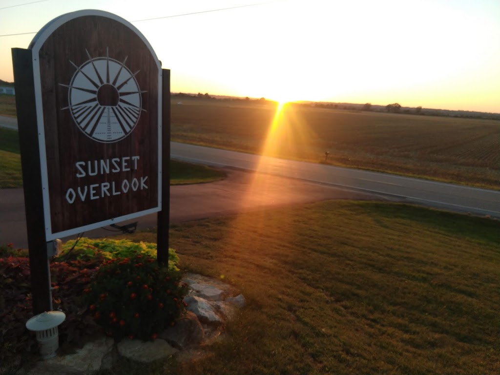 Sunset Overlook | 11604 Bluff Rd, Columbia, IL 62236, USA | Phone: (618) 281-7867