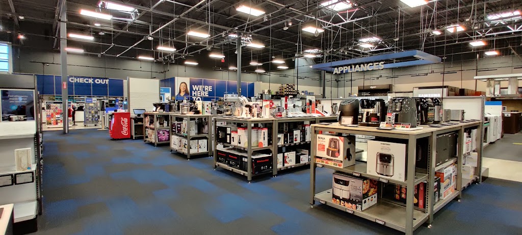 Best Buy | 8301 3rd St N, Oakdale, MN 55128 | Phone: (651) 739-1899