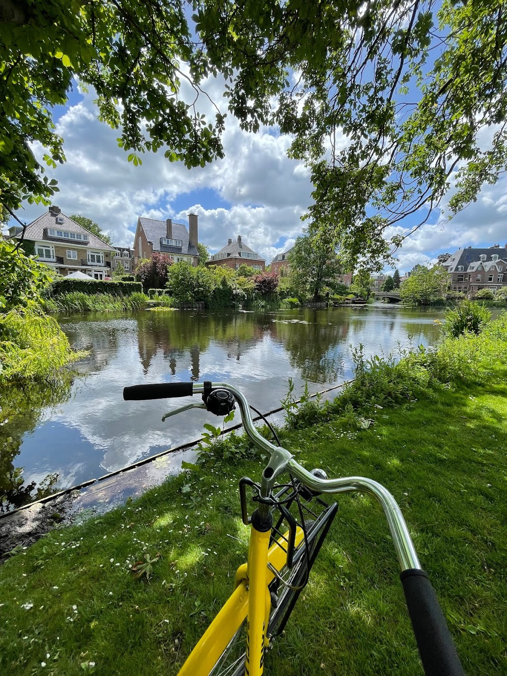 Yellow Bike Tours & Rental | Nieuwezijds Kolk 29, 1012 PV Amsterdam, Netherlands | Phone: 020 620 6940