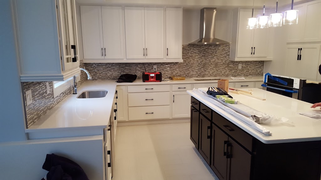 Unique Kitchen & Bath Specialists | 2703 Meighen Rd, Windsor, ON N8W 4C7, Canada | Phone: (519) 819-0224