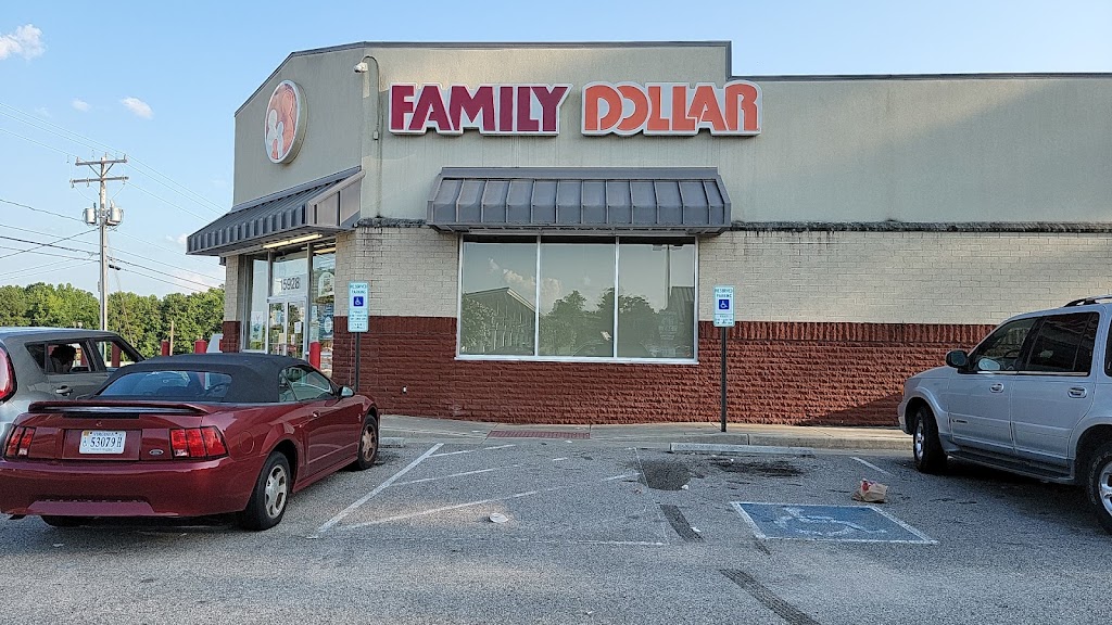 Family Dollar | 15928 Jefferson Davis Hwy, Colonial Heights, VA 23834, USA | Phone: (804) 451-2345