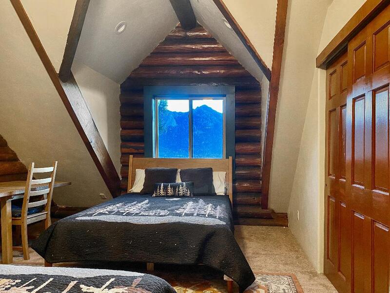 Big Sky Lodge Cabin Idyllwild Vacation Cabins | 53297 Big Rock Dr, Idyllwild-Pine Cove, CA 92549, USA | Phone: (951) 663-0527