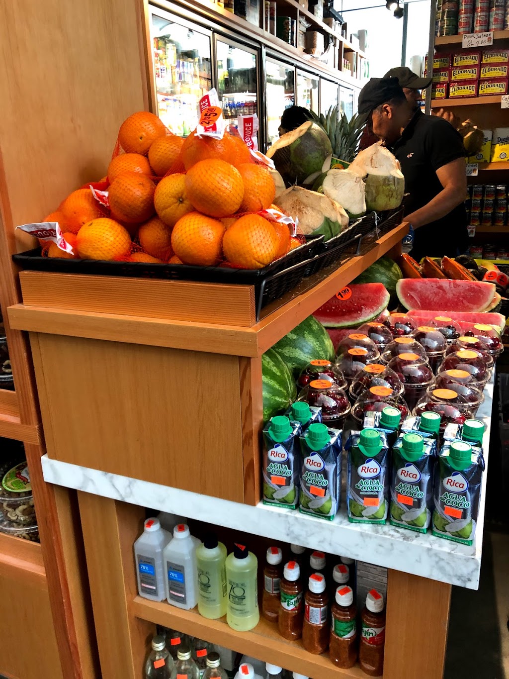 Luna Brothers Fruit Plaza | 88 Essex St, New York, NY 10002, USA | Phone: (212) 254-0796