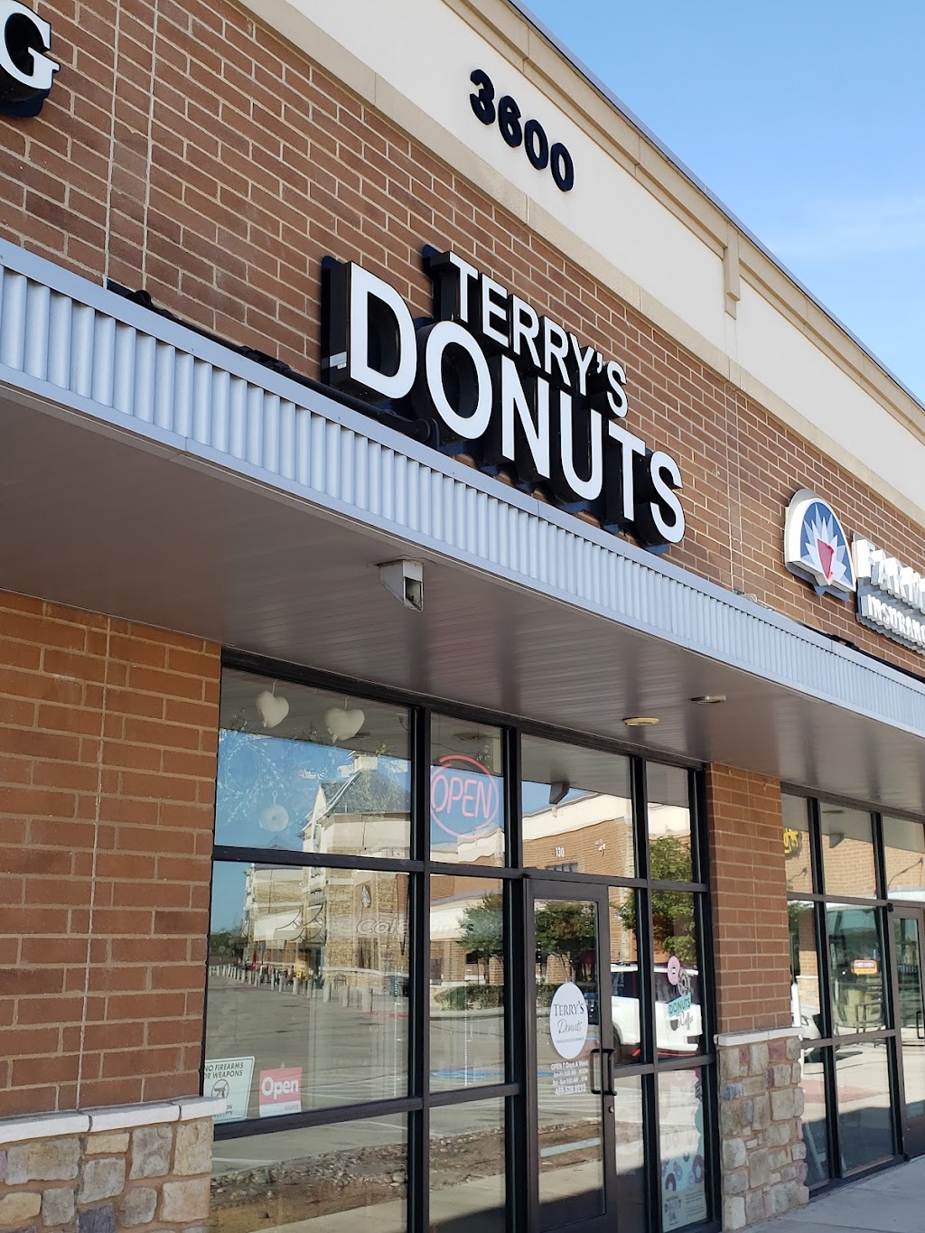 Terrys Donuts | 3600 FM 407 Ste 130, Bartonville, TX 76226, USA | Phone: (469) 528-0273