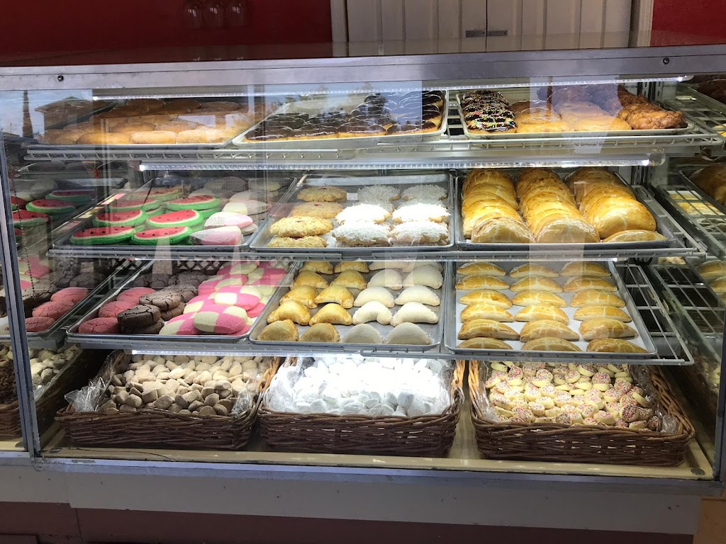 Queens Bakery | 13080 Bowdoin St, El Paso, TX 79928 | Phone: (915) 321-0742