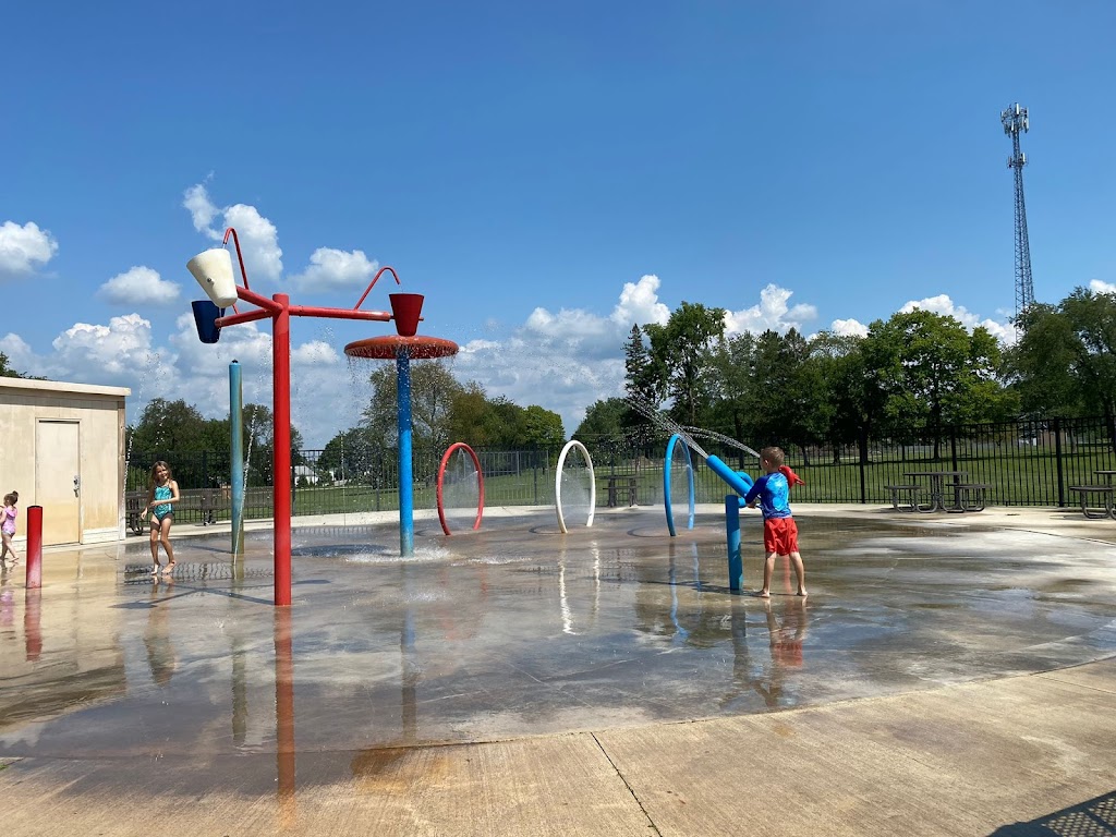 Ligonier Splash Pad | 520 W Union St, Ligonier, IN 46767, USA | Phone: (260) 894-7344