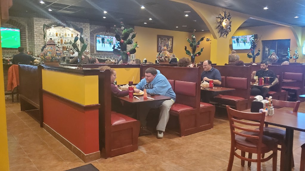 El Nopal Mexican restaurants | 700 W Riverside Dr #400, Jeffersonville, IN 47130, USA | Phone: (812) 284-2591