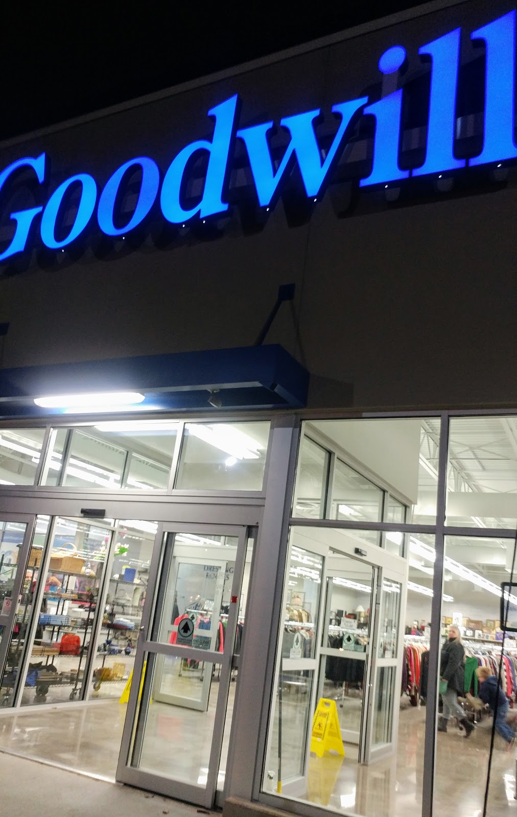 Ohio Valley Goodwill | 1555 Main St, Hamilton, OH 45013, USA | Phone: (513) 737-1790