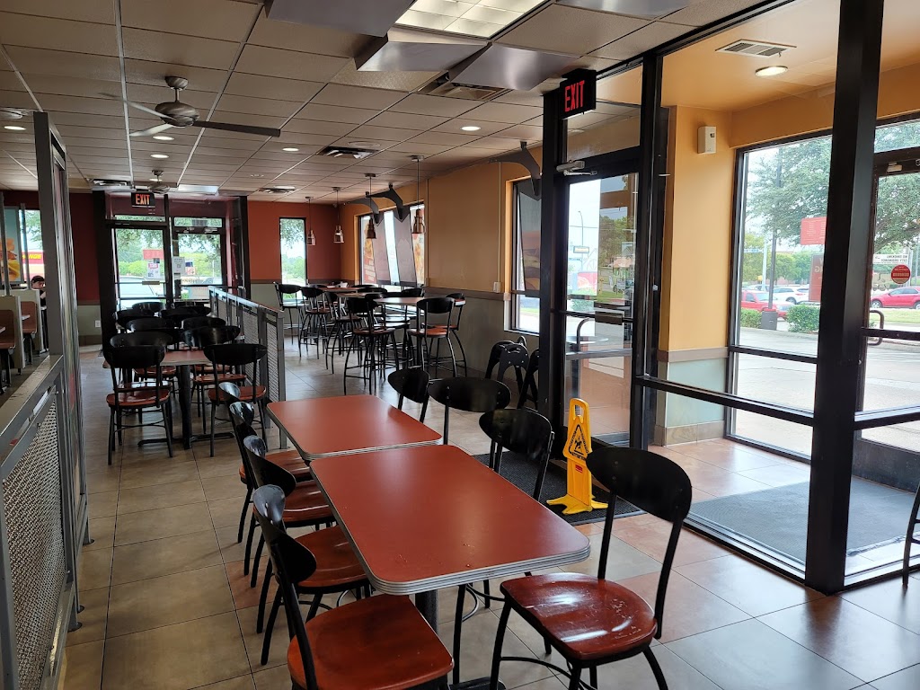 Jack in the Box | 5340 Matlock Rd, Arlington, TX 76018, USA | Phone: (682) 252-4877