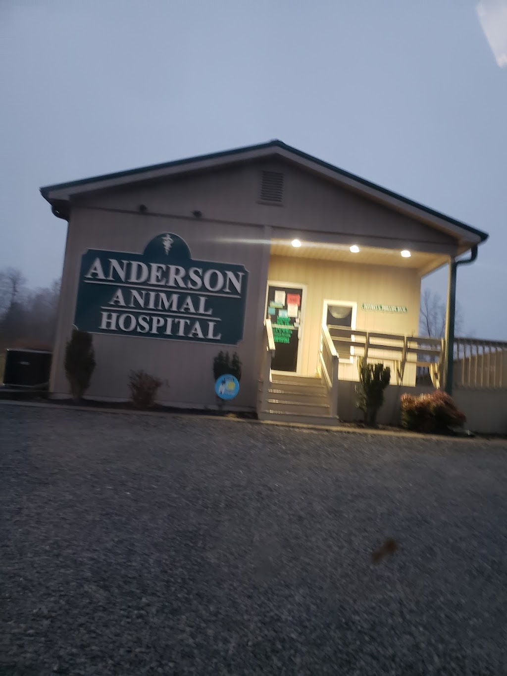 Anderson Animal Hospital | 1988 US-127, Lawrenceburg, KY 40342, USA | Phone: (502) 839-9201