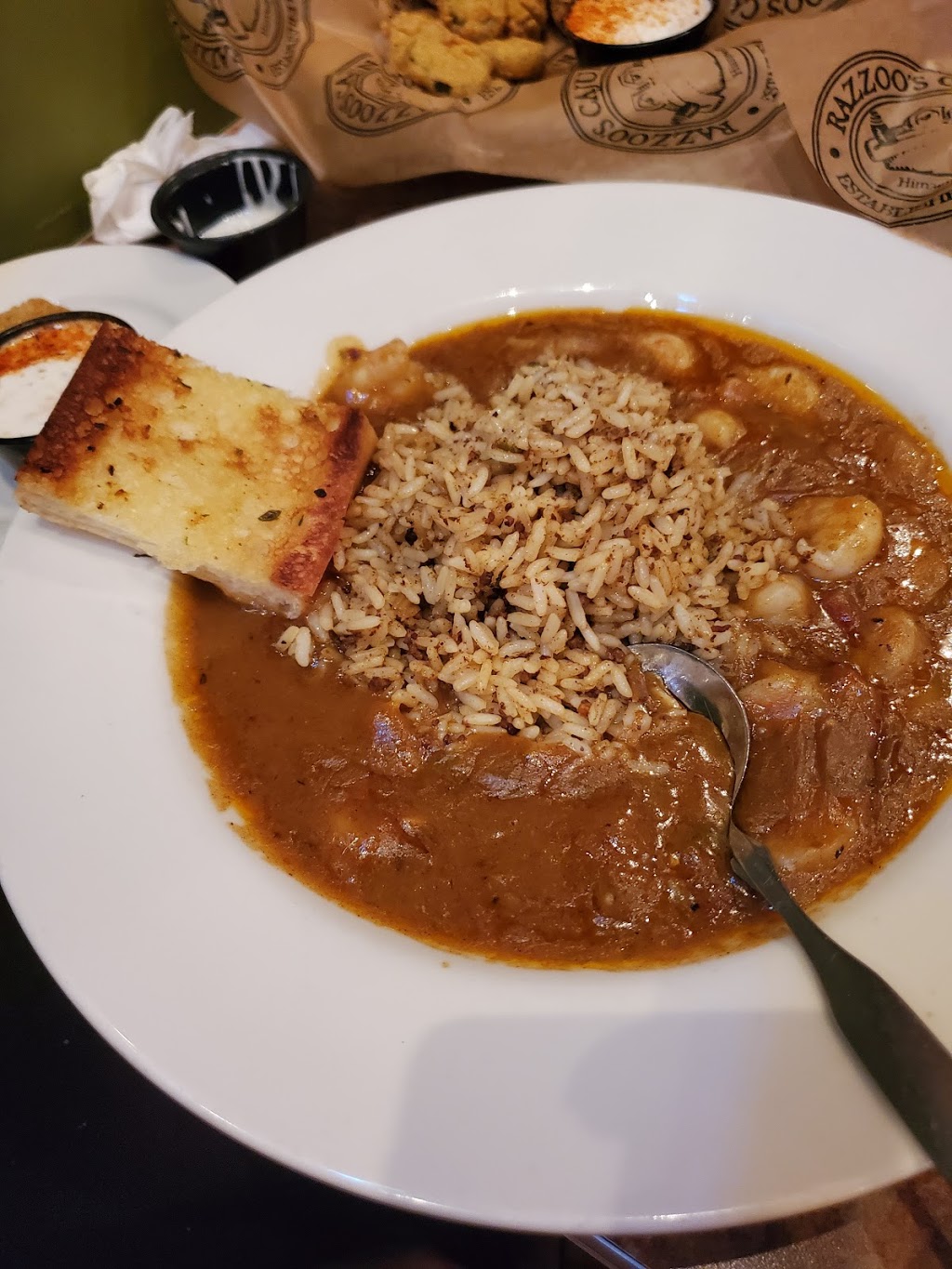 Razzoos Cajun Cafe | 1414 Market Pl Blvd, Irving, TX 75063, USA | Phone: (972) 373-9400
