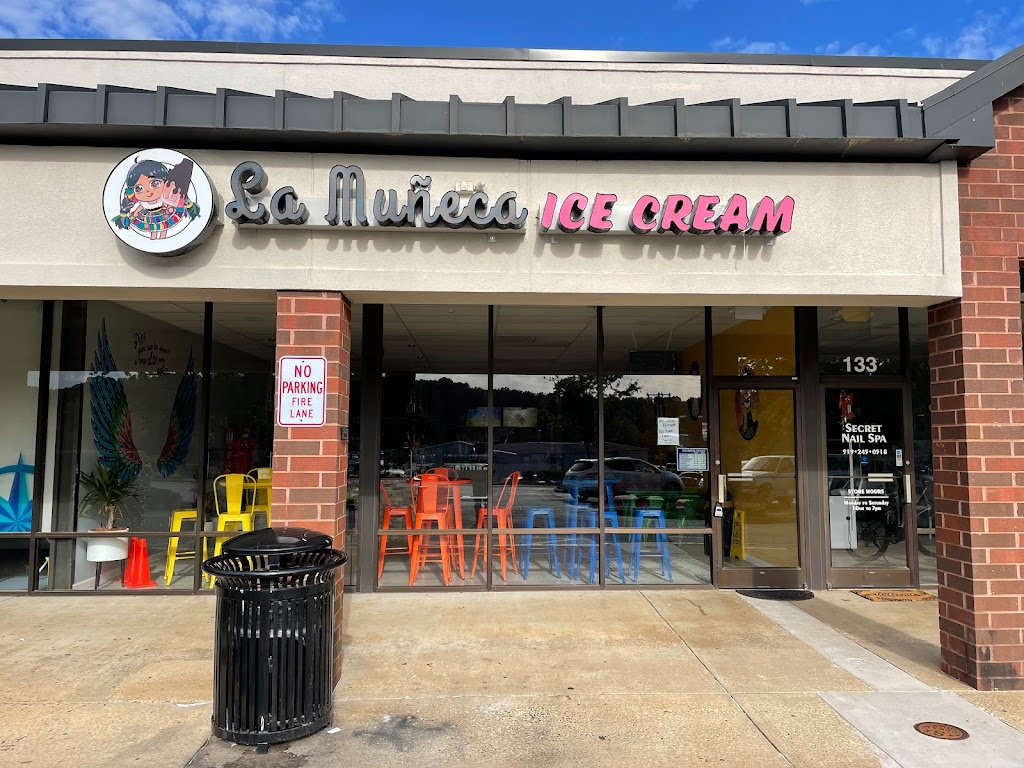 La Muñeca Ice Cream | 131 Mayo St, Hillsborough, NC 27278, USA | Phone: (919) 241-4266