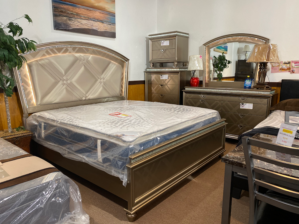 Furniture & mattress outlet | 8279 Shoppers Square, Manassas, VA 20111, USA | Phone: (703) 330-4545