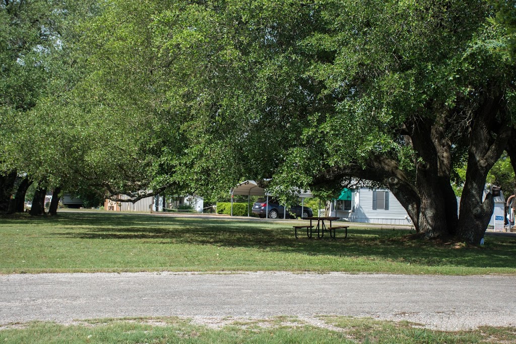 Whitney Resorts | 255 Sun Country Dr, Whitney, TX 76692, USA | Phone: (254) 694-4023