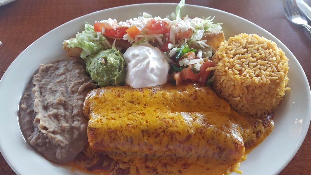 La Tapatia Mexican Cafe | 13574 University Blvd Suite 1200, Sugar Land, TX 77479, USA | Phone: (281) 302-5642