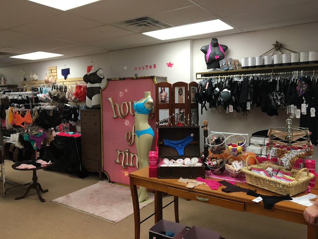 Busted Bra Shop | 14401 E Jefferson Ave, Detroit, MI 48215 | Phone: (313) 288-0449