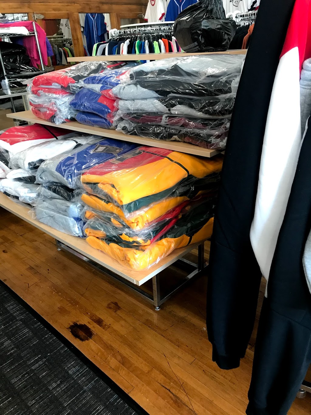 Circle of Apparel | 1219 Arcade St, St Paul, MN 55106, USA | Phone: (651) 774-1443