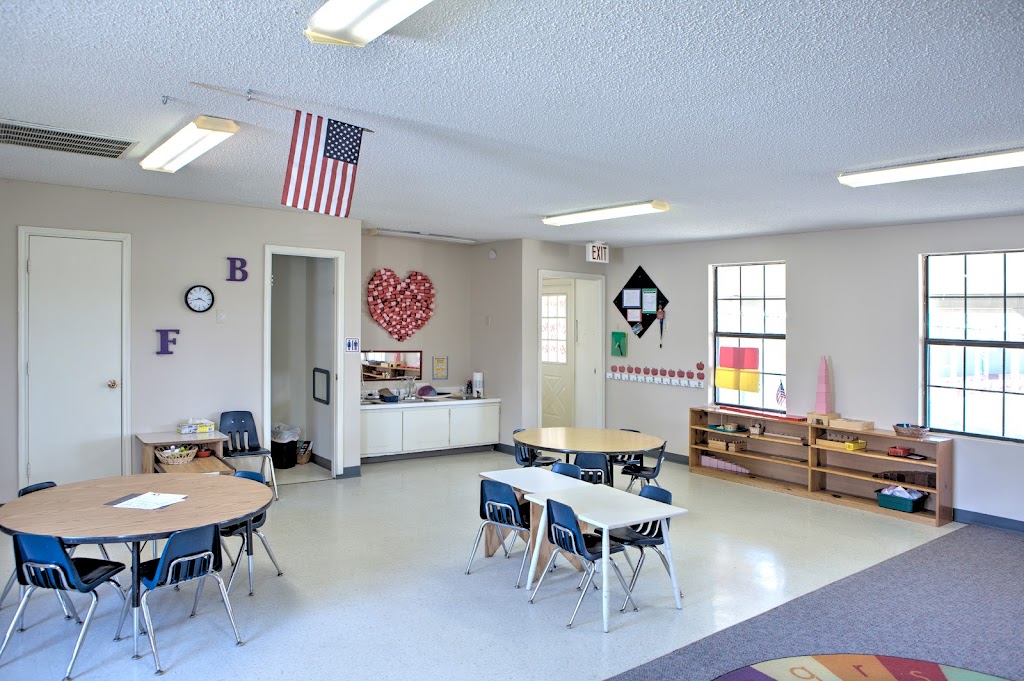 Montessori Country Day School | 7400 Hawk Road, Flower Mound, TX 75022, USA | Phone: (682) 727-0550