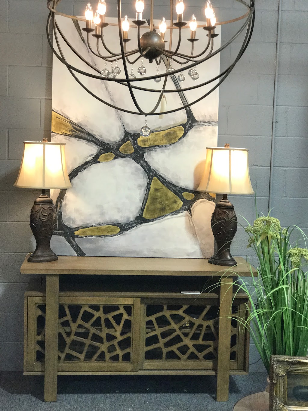 Lake Norman Antiques and Design Center | 467 E Plaza Dr, Mooresville, NC 28115 | Phone: (704) 799-8767
