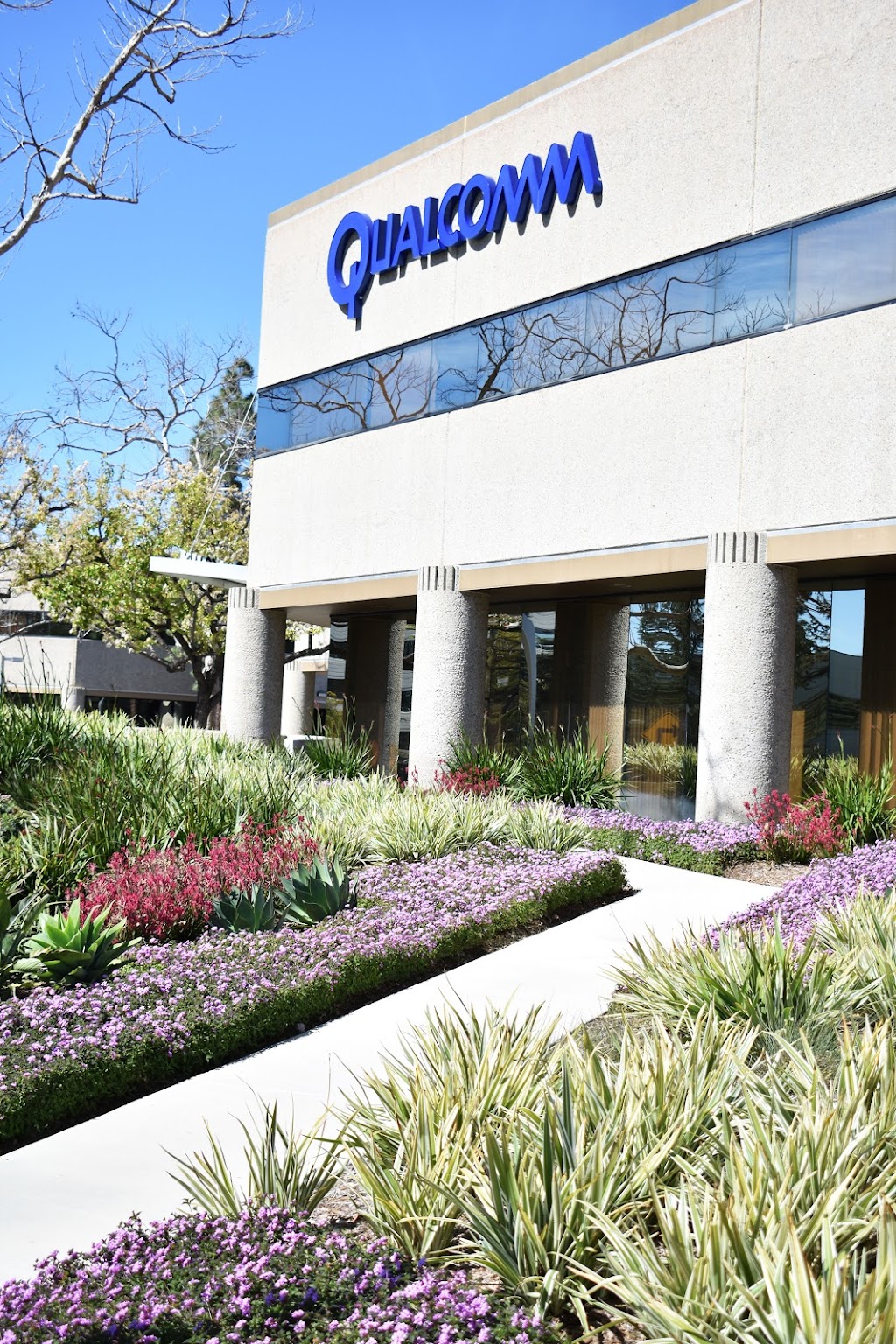 Heaviland Landscape Management | 2180 La Mirada Dr, Vista, CA 92081, USA | Phone: (760) 598-7065