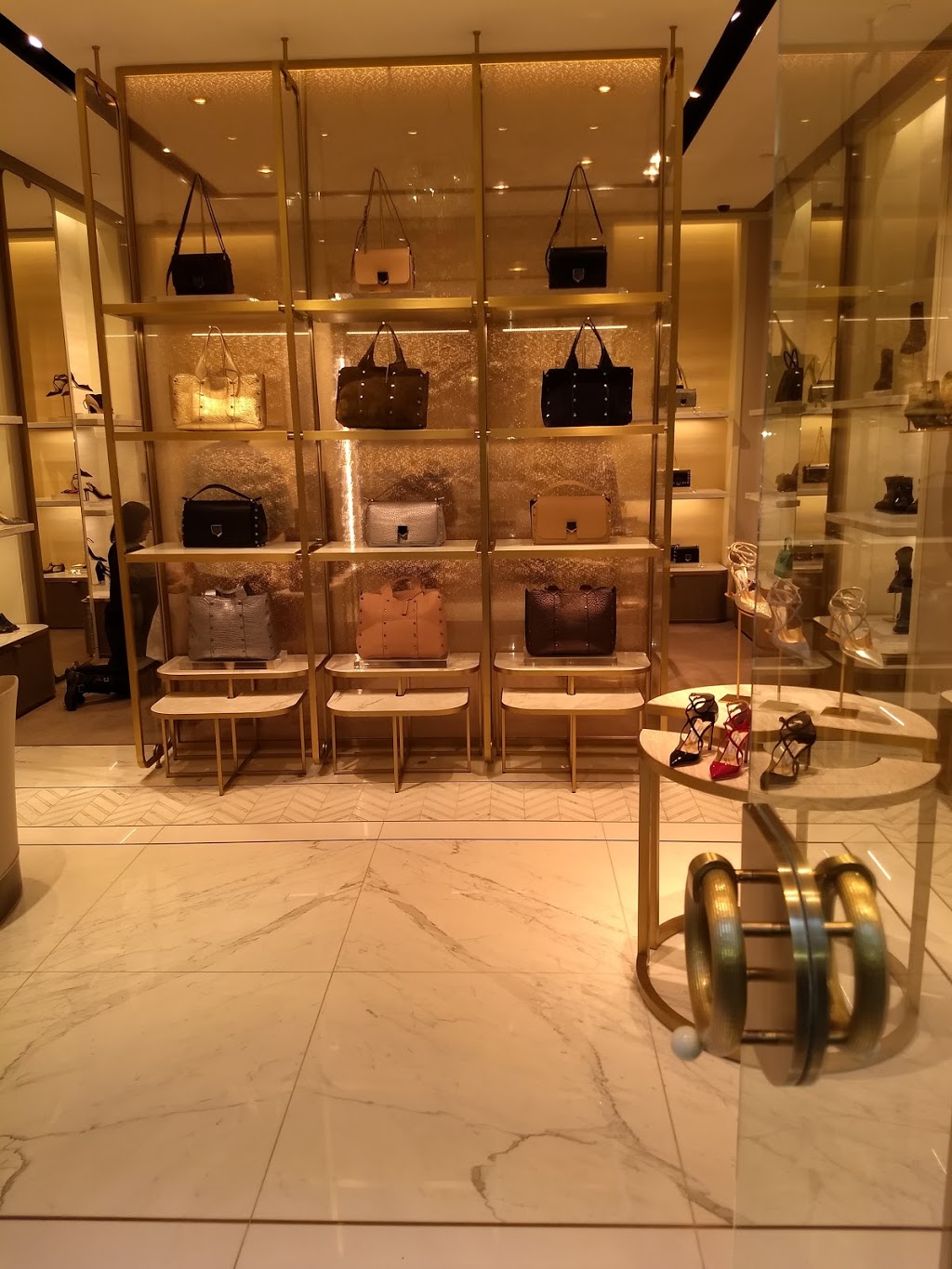 Jimmy Choo | The Mall at, 1200 Morris Tpke, Short Hills, NJ 07078, USA | Phone: (973) 564-8181