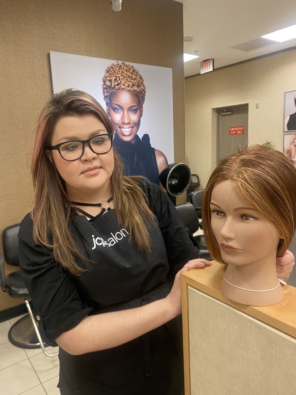 The SALON by InStyle Inside JCPenney | 2400 S I-35 Service Rd, Moore, OK 73160, USA | Phone: (405) 237-1558