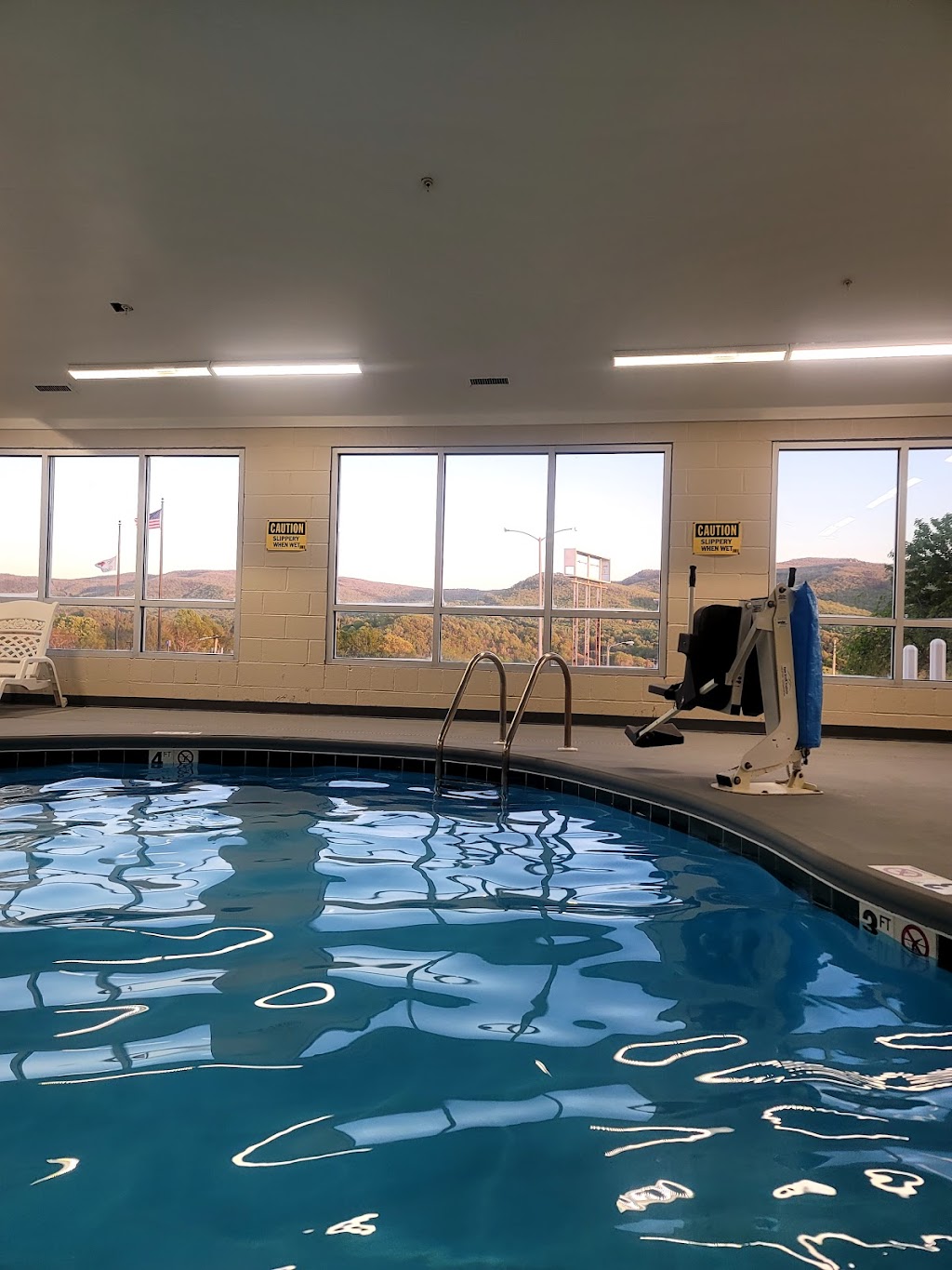 Salon G | 520 Collins-Aikman Dr, Charlotte, NC 28213, USA | Phone: (704) 777-6604