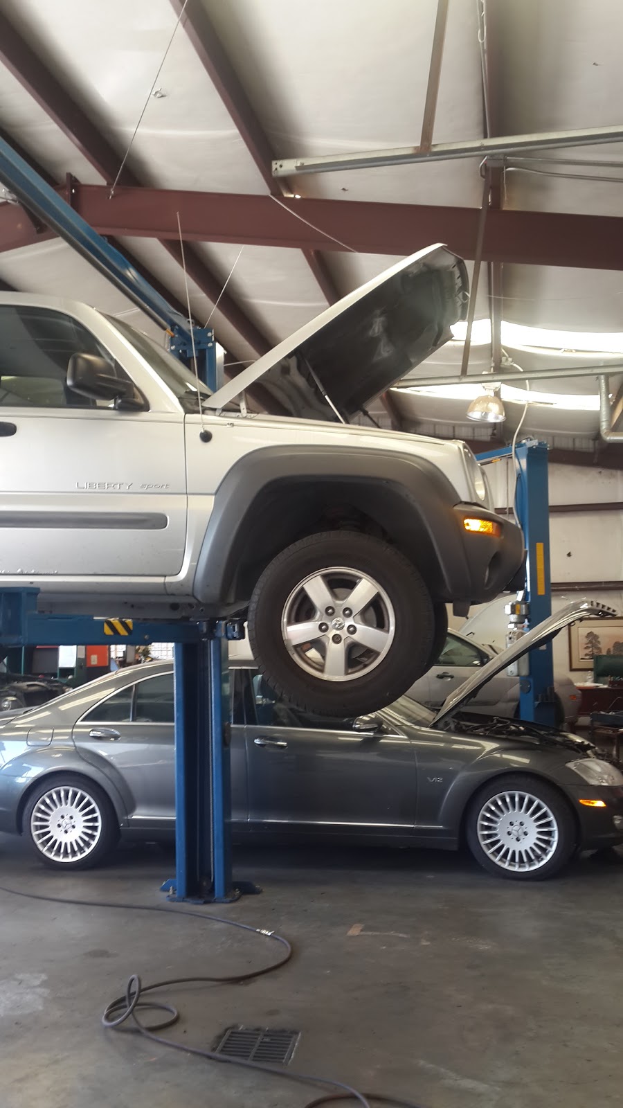 Mikes Auto Center | 413 East State Highway 121 Business, Lewisville, TX 75057, USA | Phone: (972) 436-6868