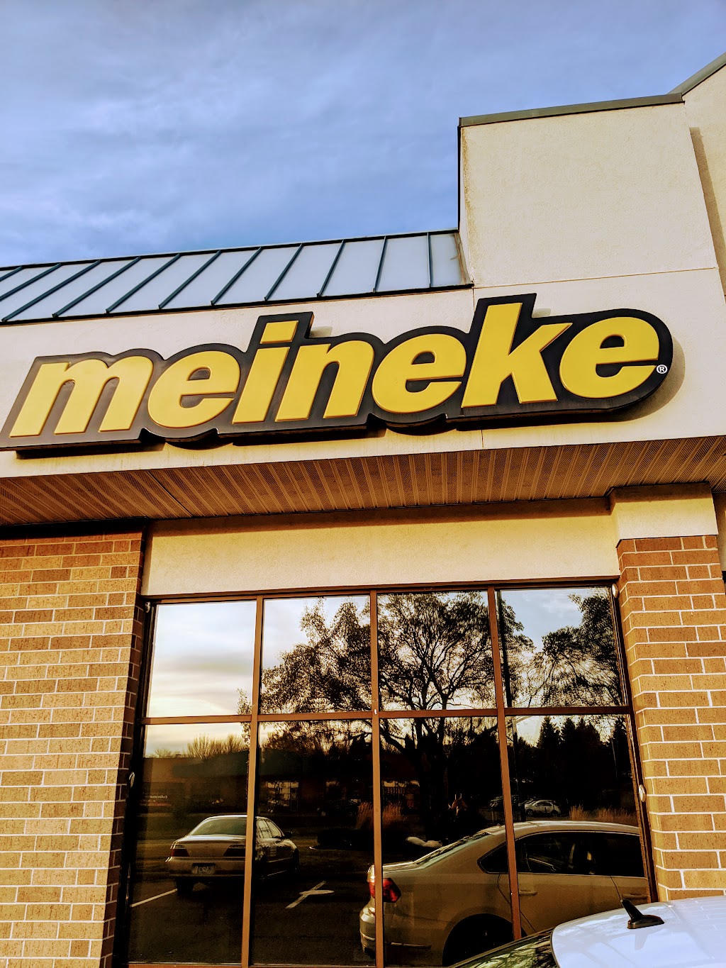 Meineke Car Care Center | 600 Southcross Dr W, Burnsville, MN 55306 | Phone: (952) 232-1054