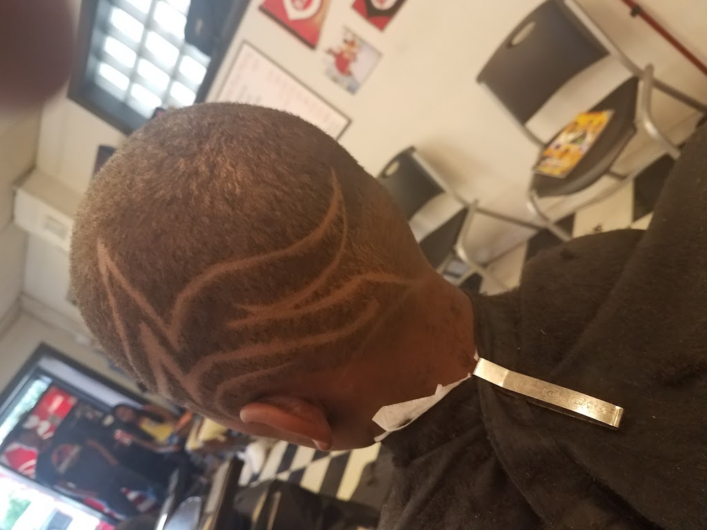 B Shop Barbershop | 6901 Vine St, Cincinnati, OH 45216, USA | Phone: (513) 780-5087