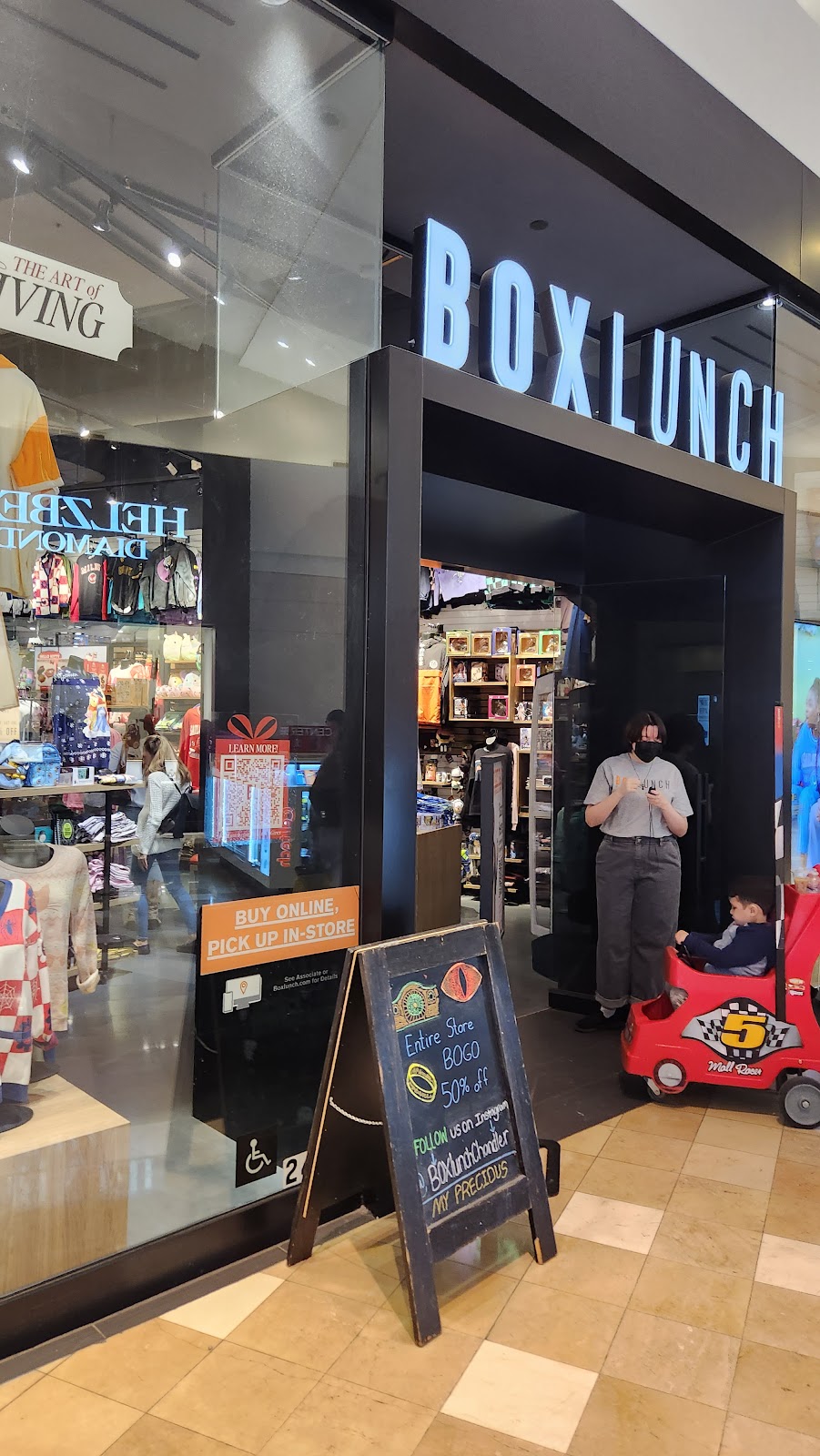 BoxLunch | 3111 W Chandler Blvd RM 2404, Chandler, AZ 85226, USA | Phone: (480) 857-0400