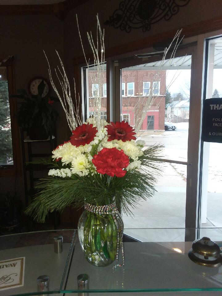 Kewaskum Floral | 119 Main St, Kewaskum, WI 53040, USA | Phone: (262) 332-5332