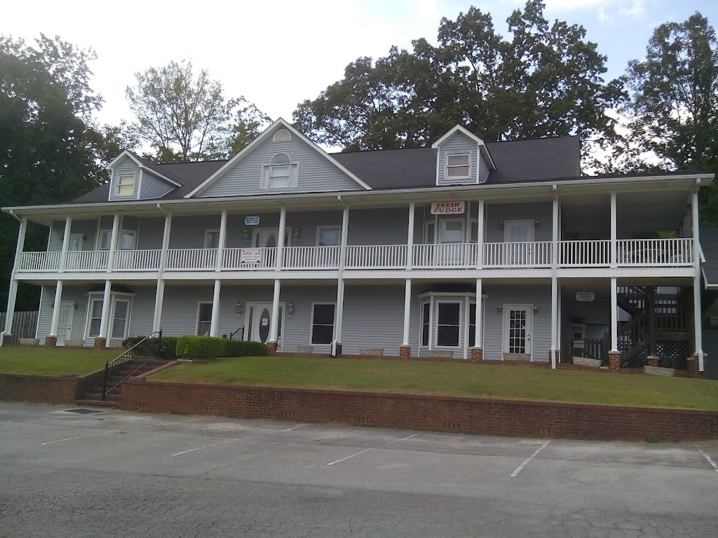 This Olde House | 22628 Bucksville Rd, McCalla, AL 35111, USA | Phone: (205) 477-6599