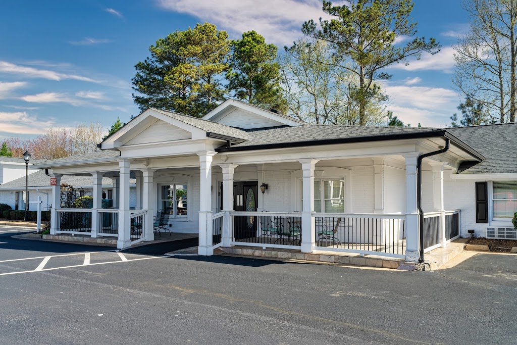 Ashton Manor at Sugarloaf | Independent & Assisted Living | 1155 Lawrenceville Hwy, Lawrenceville, GA 30046, USA | Phone: (770) 963-4837