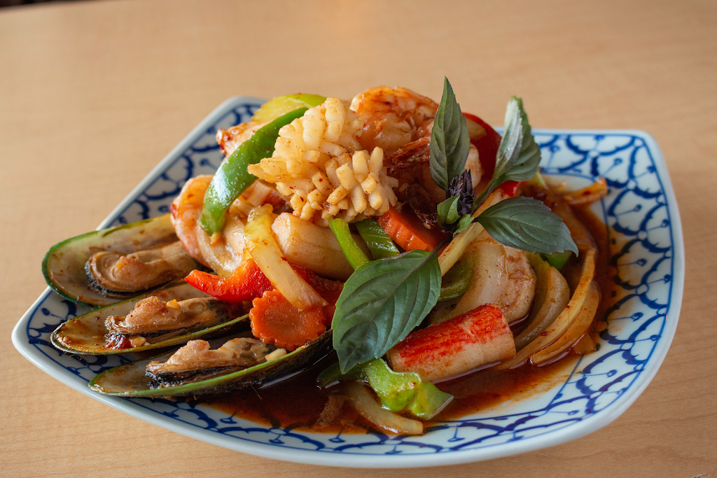 Thai House Restaurant | 5143 Ming Ave, Bakersfield, CA 93309, USA | Phone: (661) 397-9667