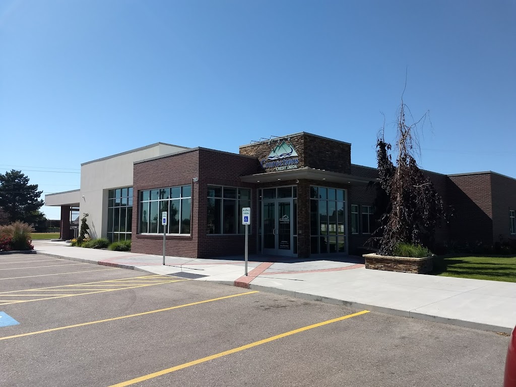 Connections Credit Union | 780 N Ten Mile Rd, Meridian, ID 83642, USA | Phone: (208) 233-5544