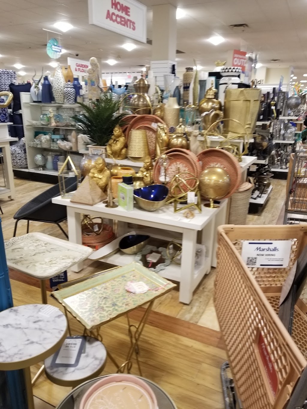 Marshalls & HomeGoods | 102 Yorktown Shopping Center, Lombard, IL 60148, USA | Phone: (630) 495-0321